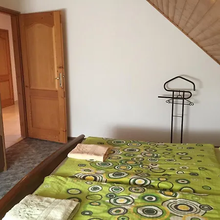 Baranya Apartment Ata